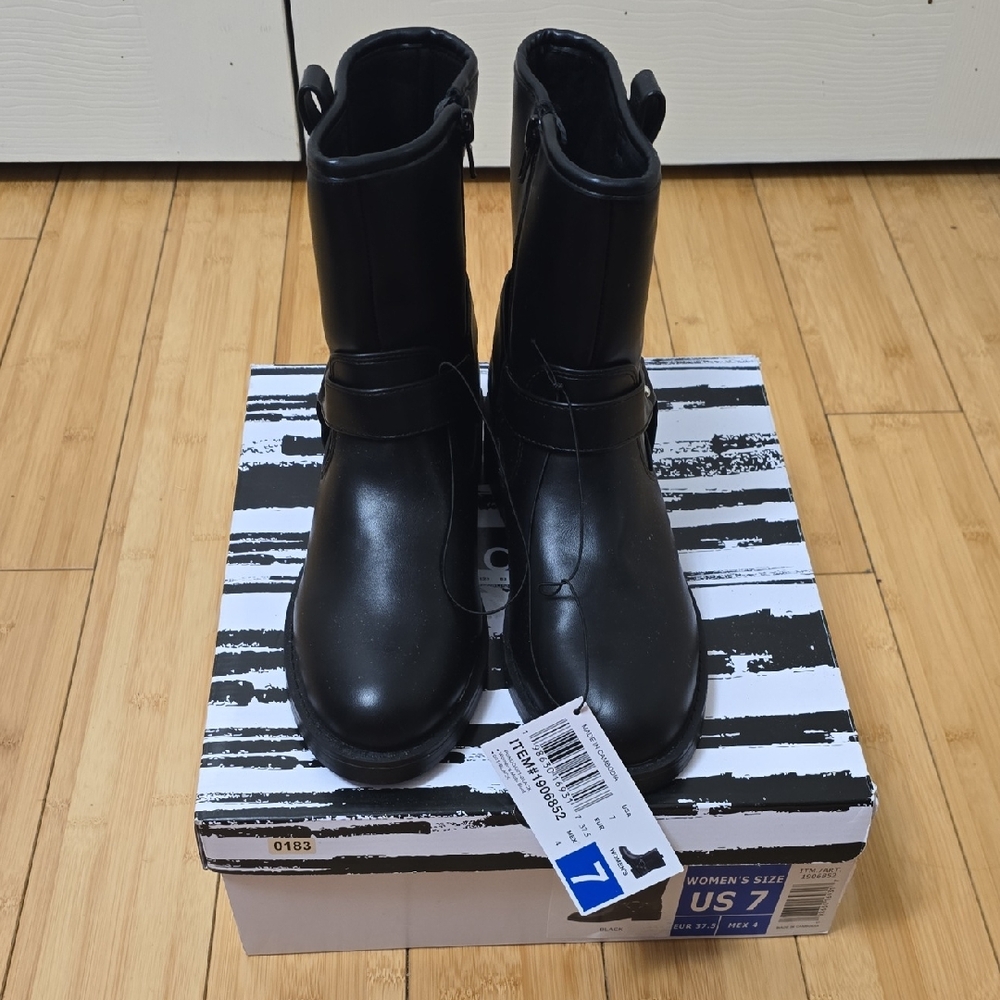 Black Leather Boots